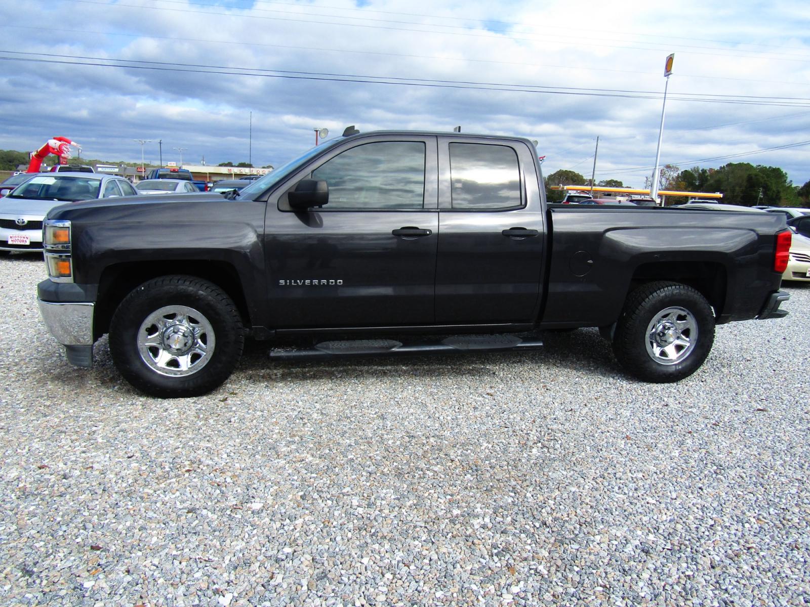2014 Gray /Gray Chevrolet Silverado 1500 Work Truck 1WT Double Cab 2WD (1GCRCPEH1EZ) with an 4.3L V6 OHV 12V engine, Automatic transmission, located at 15016 S Hwy 231, Midland City, AL, 36350, (334) 983-3001, 31.306210, -85.495277 - Photo #2